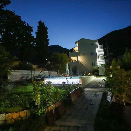 Apartments Cukovic แฮร์เซ็ก-โนวี ภายนอก รูปภาพ