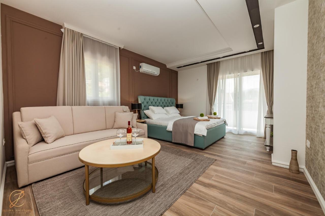 Apartments Cukovic แฮร์เซ็ก-โนวี ภายนอก รูปภาพ