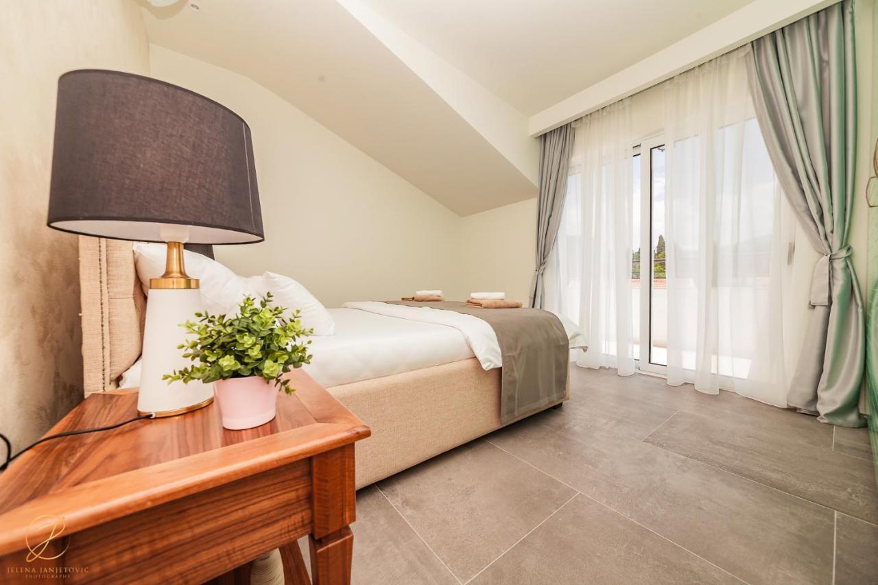Apartments Cukovic แฮร์เซ็ก-โนวี ภายนอก รูปภาพ