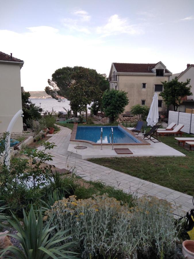 Apartments Cukovic แฮร์เซ็ก-โนวี ภายนอก รูปภาพ