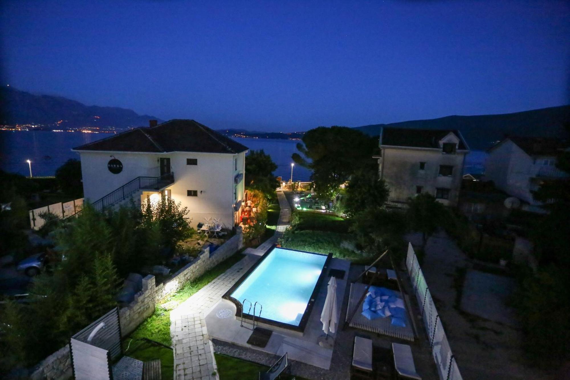 Apartments Cukovic แฮร์เซ็ก-โนวี ภายนอก รูปภาพ