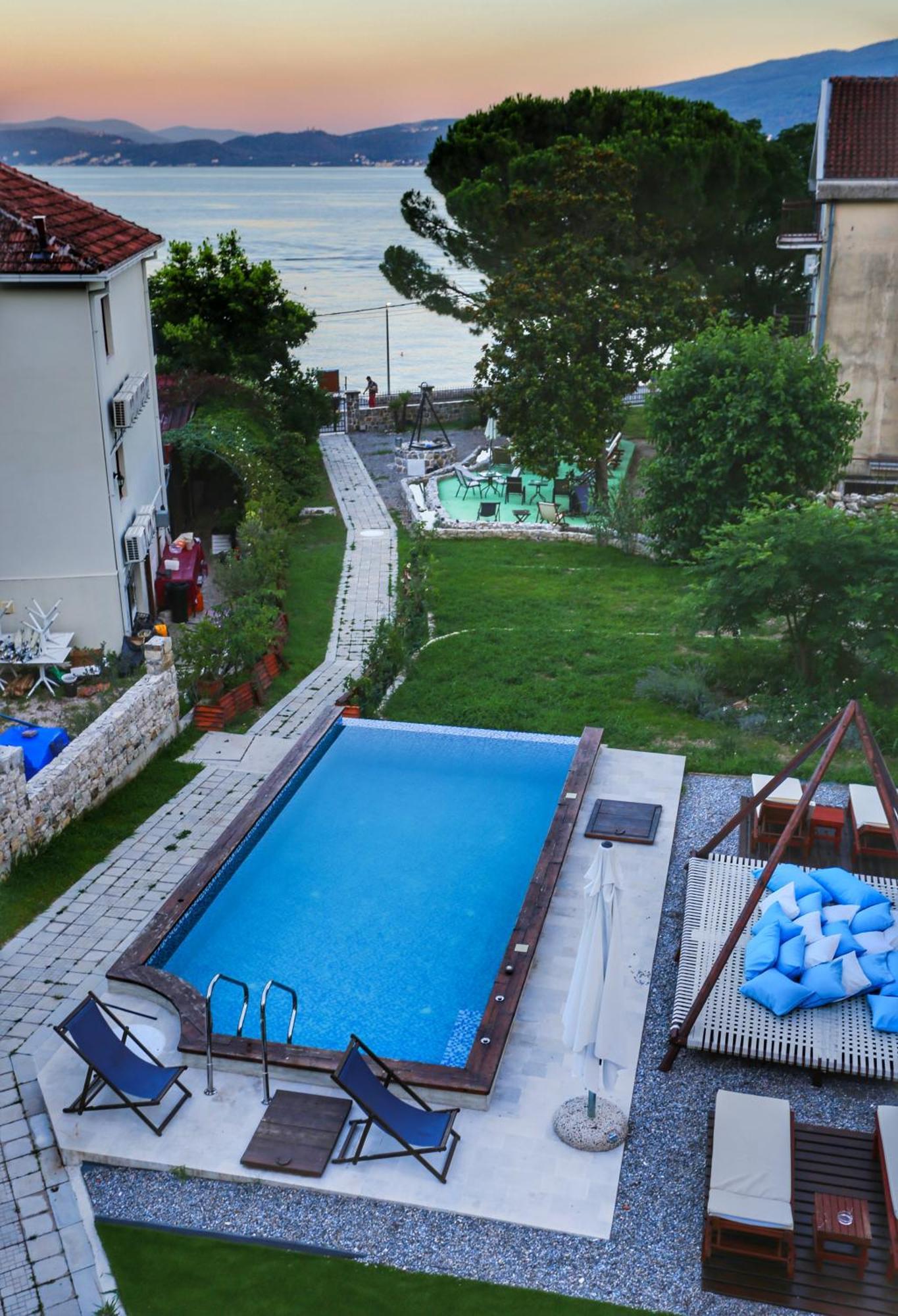Apartments Cukovic แฮร์เซ็ก-โนวี ภายนอก รูปภาพ